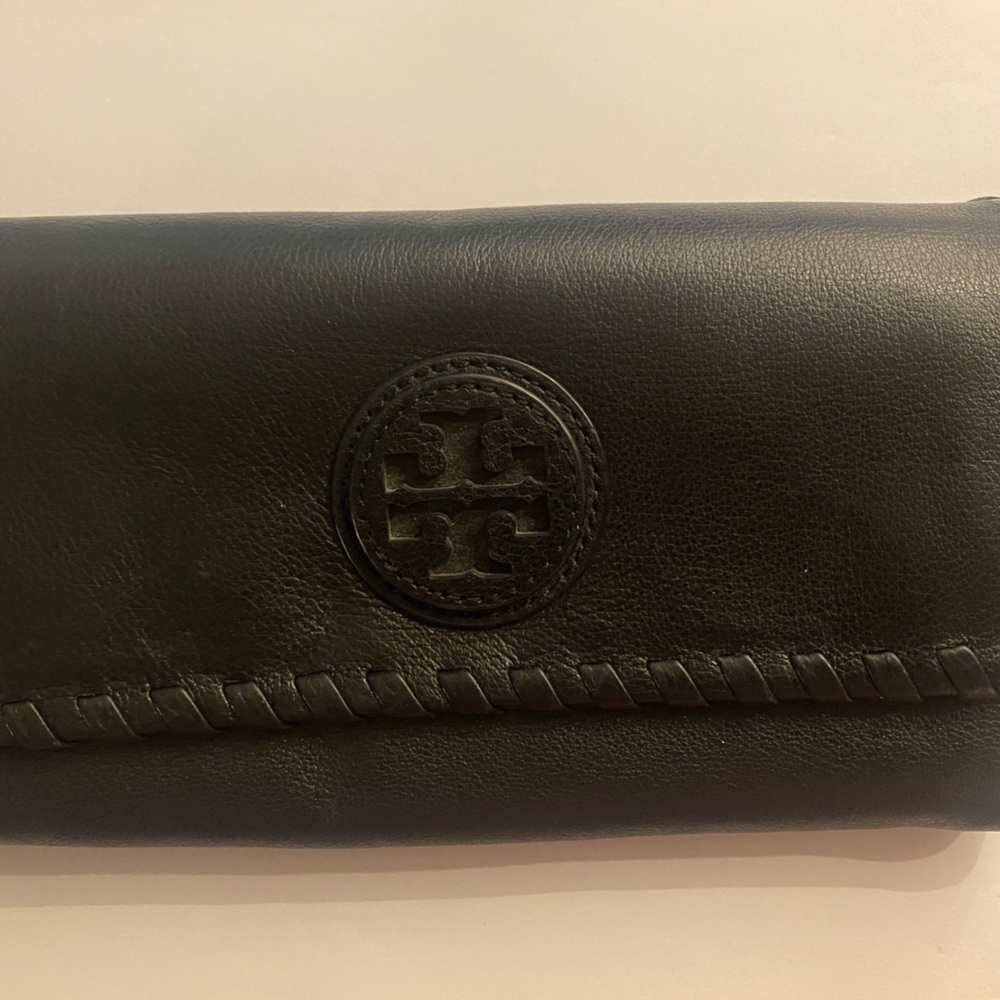 Tory Burch black leather logo front snap wallet